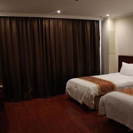 Greentree Inn Dalian Airport New District Xinzhaizi Express Hotel Eksteriør billede